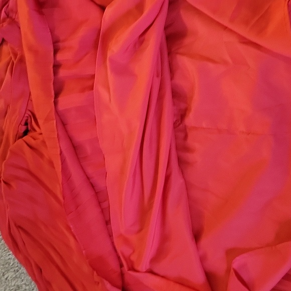 Banana Republic, Red Pleated Maxi Skirt - Picture 4 of 9